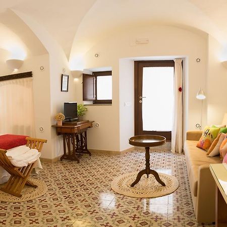 Apartamento Adarve Caceres Ngoại thất bức ảnh